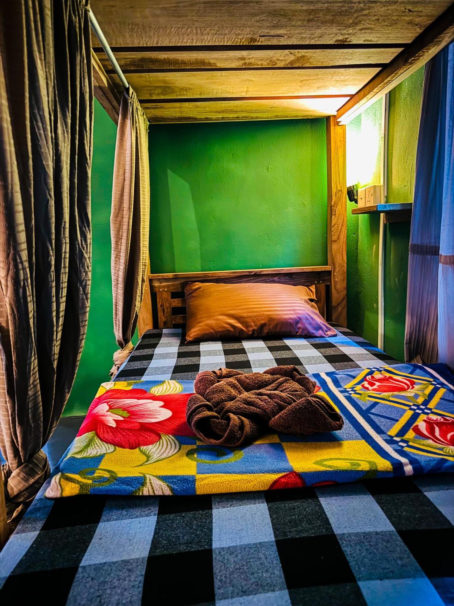 Dreamy Hostel Arugambay Arugam Bay Esterno foto